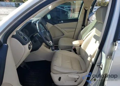 2011 Volkswagen Tiguan S z USA, uszkodzony, nr VIN WVGAV7AX1BW500805